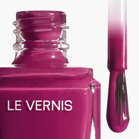 le-vernis-colore-e-brillantezza-a-lunga-tenuta-performer-387